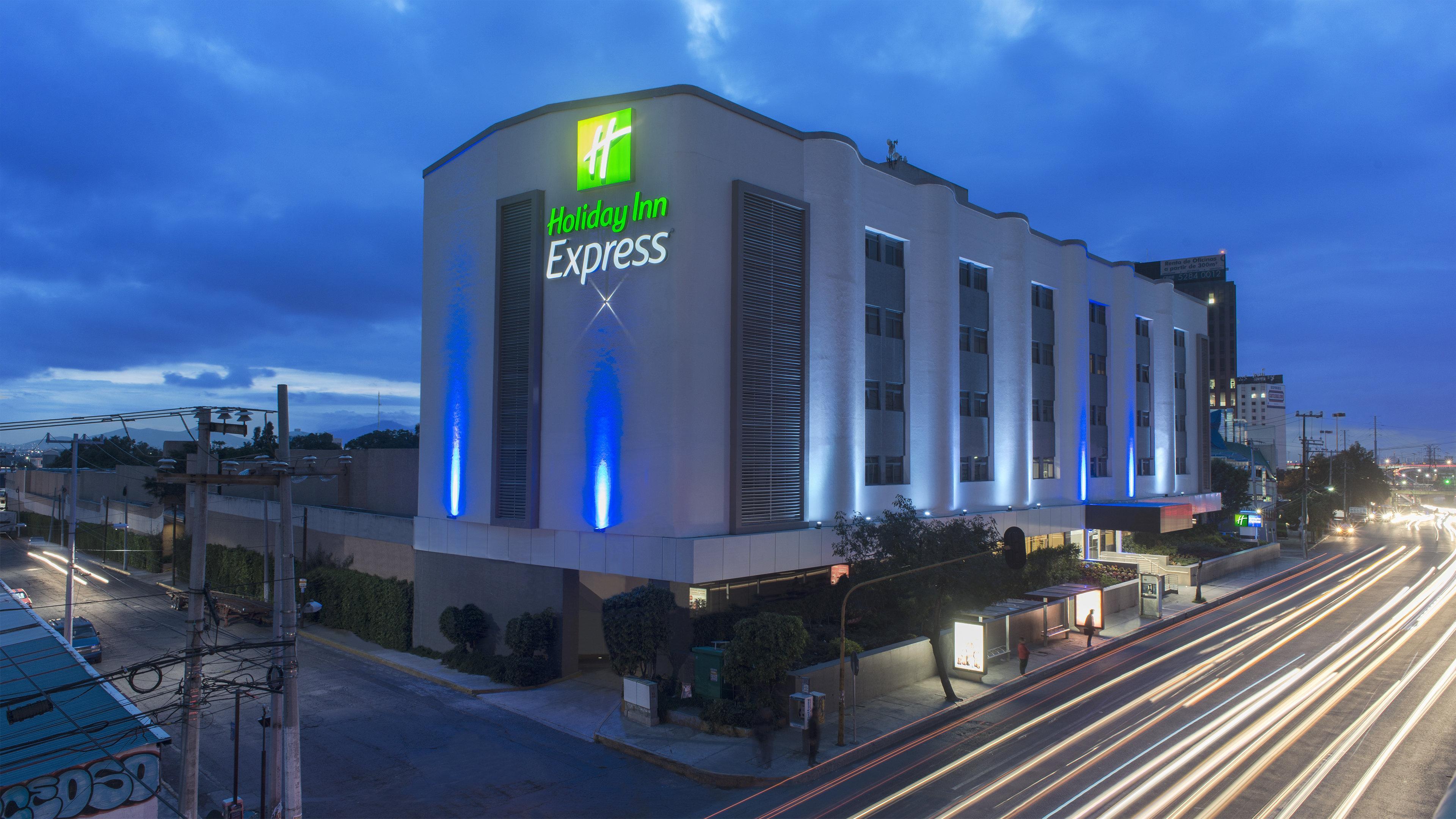 Holiday Inn Express Mexico- Toreo, An Ihg Hotel Exterior photo